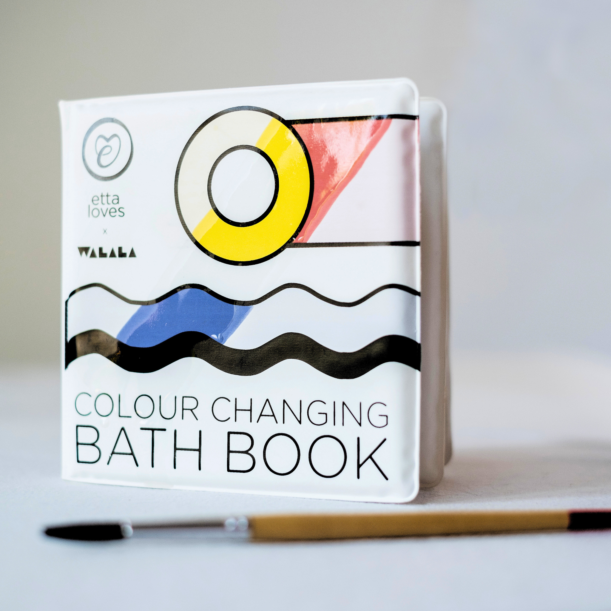 ETTA LOVES COLOUR CHANGING BATH BOOK