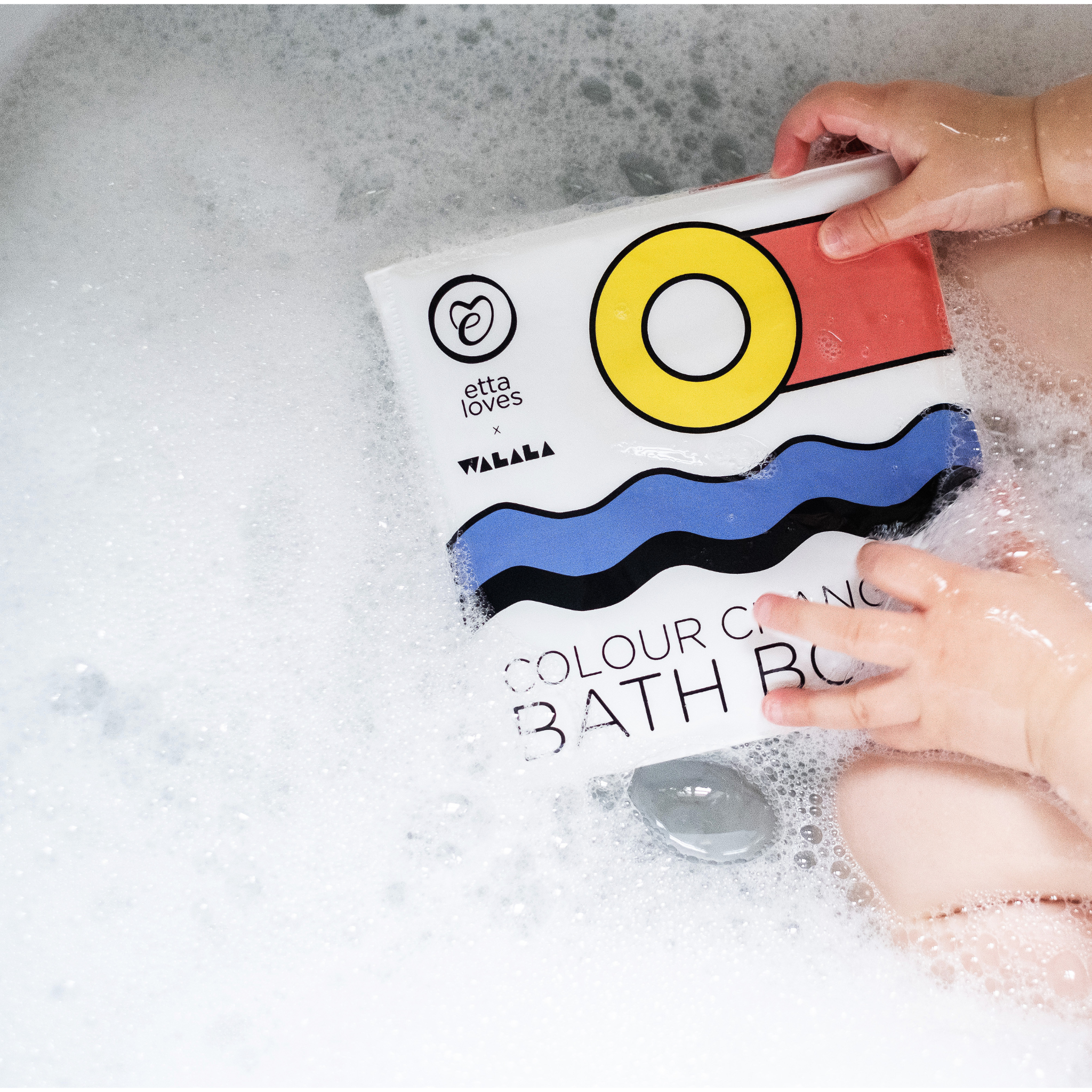 ETTA LOVES COLOUR CHANGING BATH BOOK